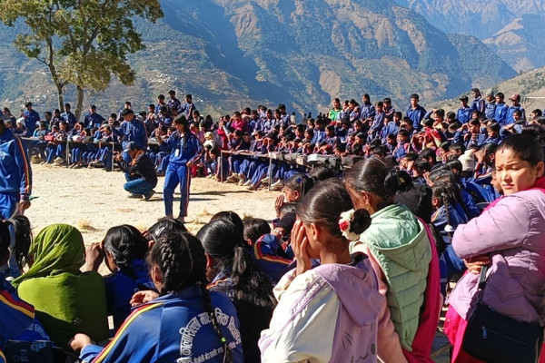 कालीकोटमा महिनावारी स्वच्छतासम्बन्धी मेला